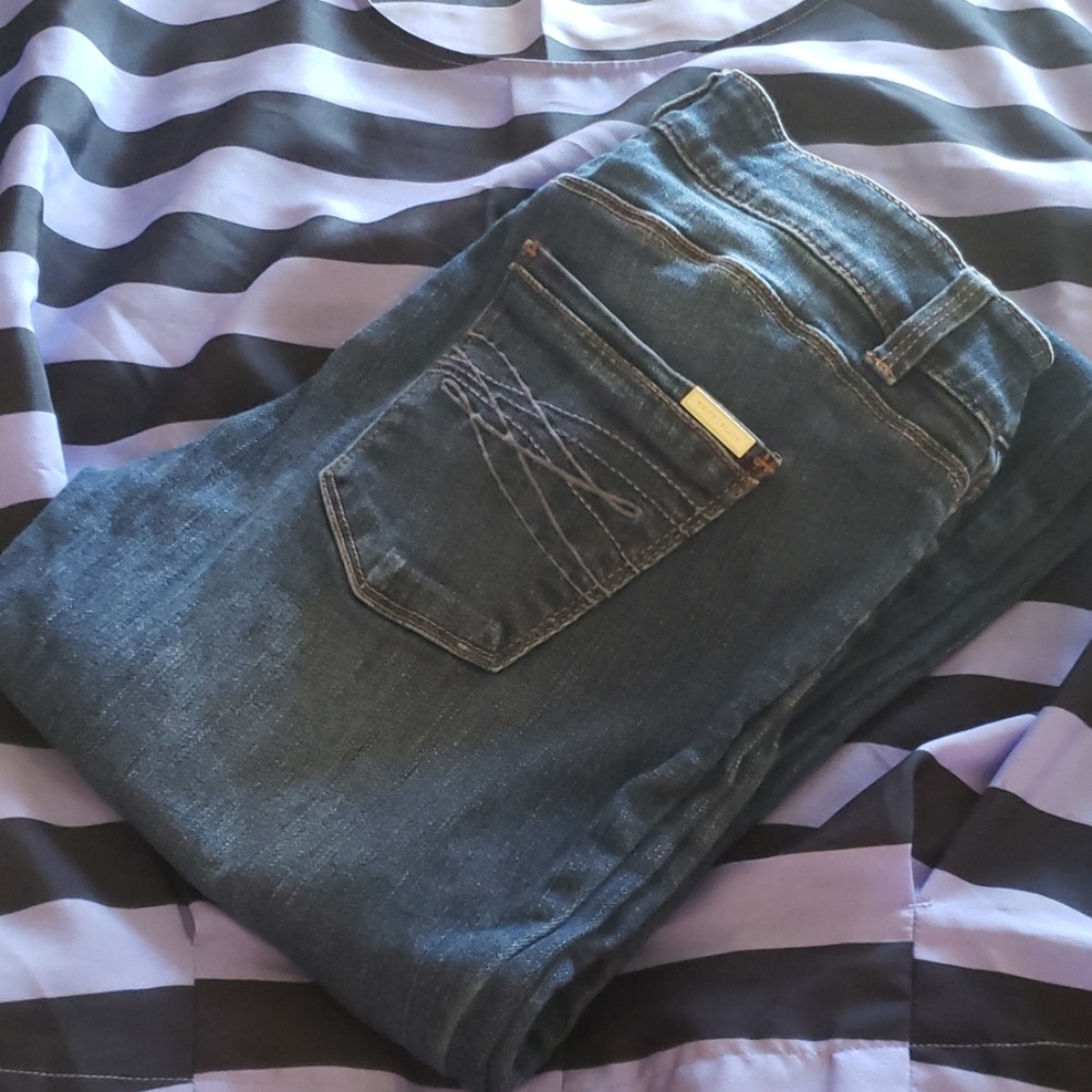 Boot cut jeans